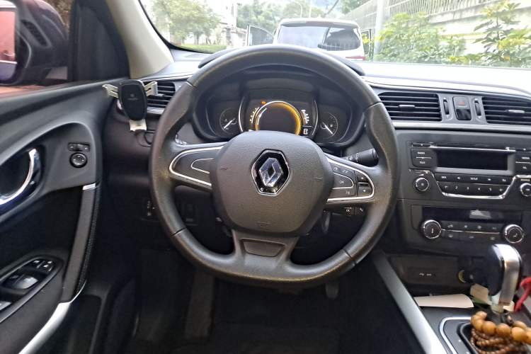 Used Renault Kadjar 2017 2.0L Two-Wheel Drive Fashion Edition
