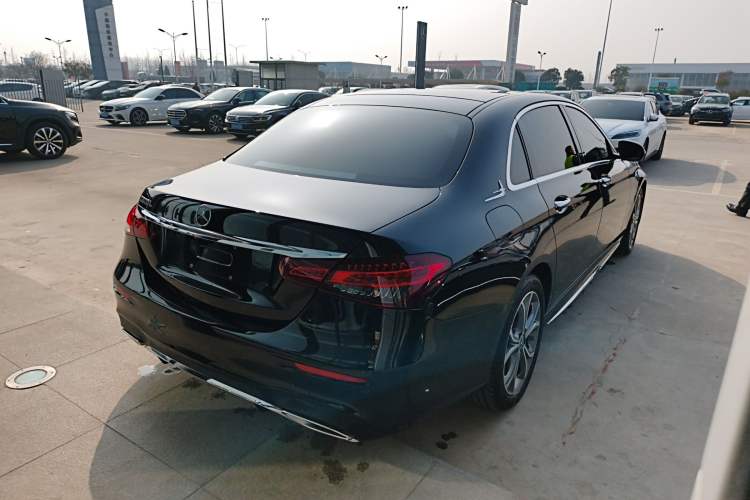Used Mercedes-Benz E-Class 2022 Revised Version E 300 L Sport Luxury Edition Rear Right 45 Deg