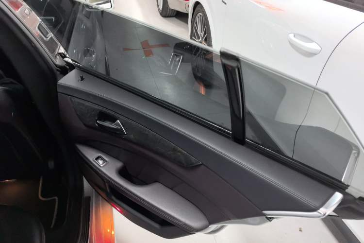 Used Mercedes-Benz CLS 2013 CLS 350 Shooting Brake Fashion Edition Right Rear Door Interior