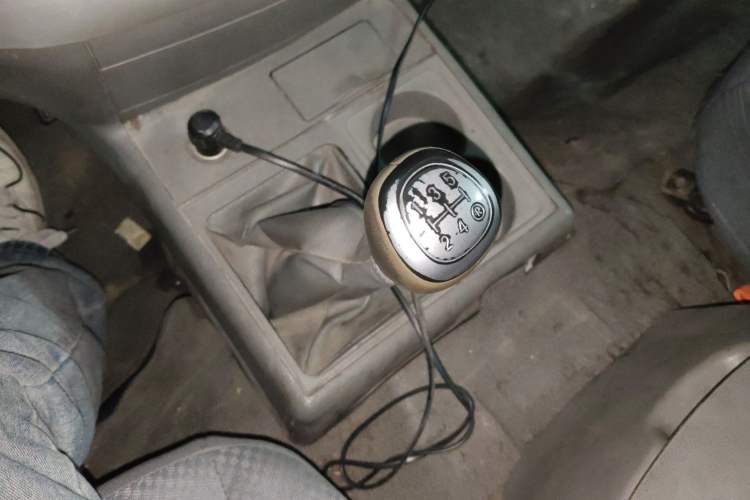 Used Jinbei Hiace 2011 2.0L Fifth-Generation Kuaiyunwang Comfort Type K 4G20B Gear Lever