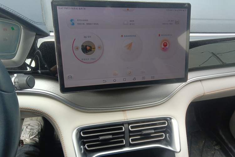 Used BYD Song PLUS New Energy 2023 Champion Edition DM-i 110KM Flagship PLUS Audio And AC Panel