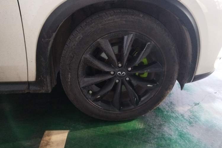 Used Infiniti QX50 2020 2.0T All-Wheel-Drive Elite Version