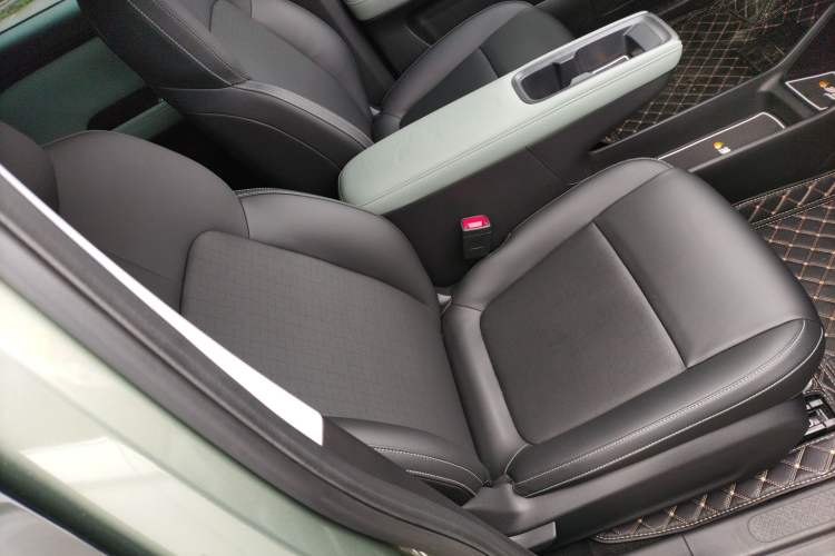 Used Wuling Bingo PLUS 2024 510 km Flagship Edition Four-Seater Version