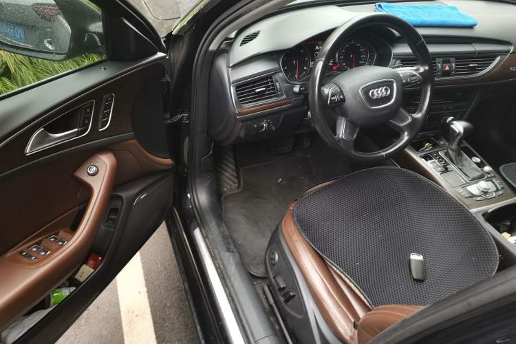 Used Audi A6L 2015 35 FSI quattro Comfort Model
