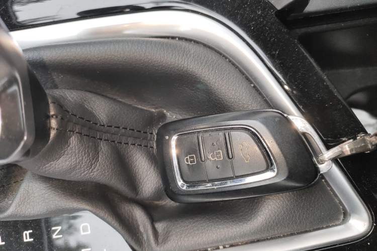 Used Dongfeng Aeolus AX7 2020 1.6T Automatic AI Pioneer Model China V Standard
