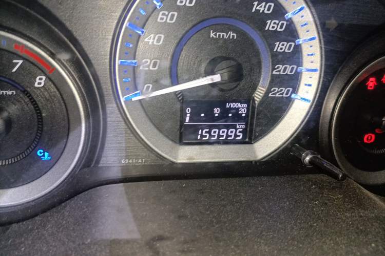 Used Honda City Classic 2012 1.5L manual Elite Edition Odometer Close Up