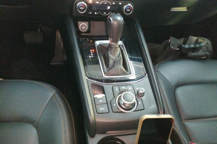 Used Mazda CX-5 2022 2.0L Automatic Two-Wheel Drive Zhiya Version Gear Lever