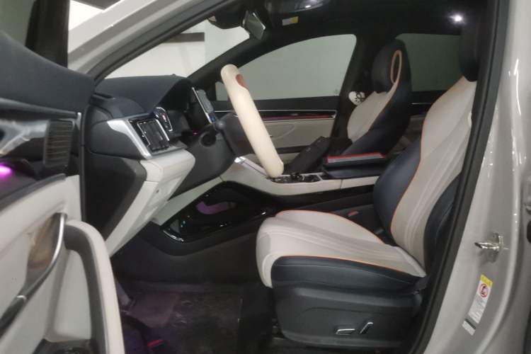 Used BYD Song PLUS New Energy 2023 Champion Edition DM-i 110KM Flagship PLUS Left Front Seat