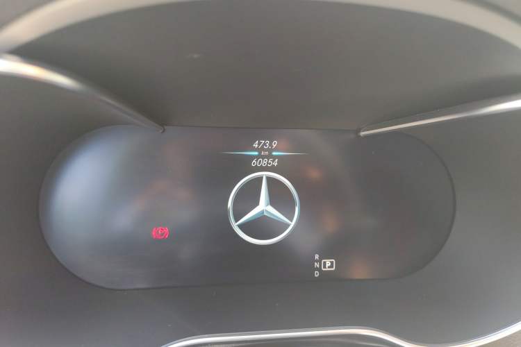 Used Mercedes-Benz GLC Coupe 2020 GLC 260 4MATIC Coupe SUV Odometer Close Up