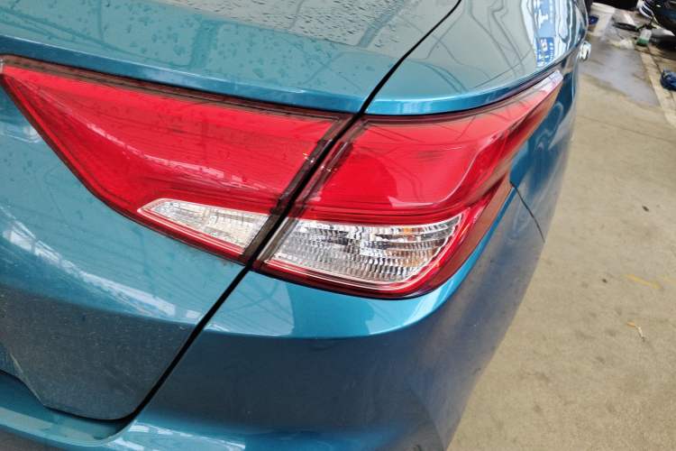 Used Nissan Lannia 2016 1.6L CVT Cool Edition Right Rear Taillight