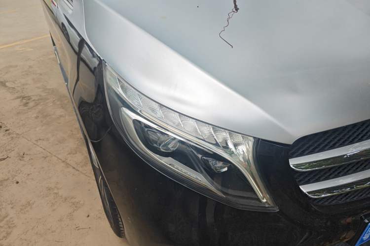 Used Mercedes-Benz V-Class 2021 V 260 Prestige Edition Right Front Headlight