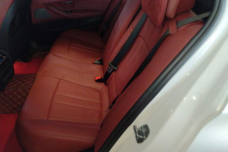 Used BMW 5 Series 2018 Facelifted 530Li xDrive M Sport Package
