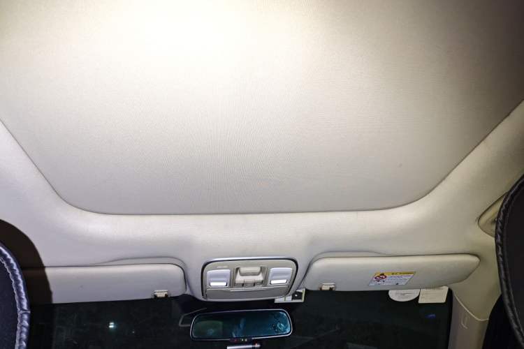 Used Geely Auto Emgrand X7 Sport 2016 1.8TD Automatic Smart Model Headliner