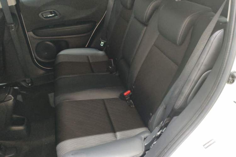 Used Honda Vezel 2020 1.5L CVT Pioneer Edition