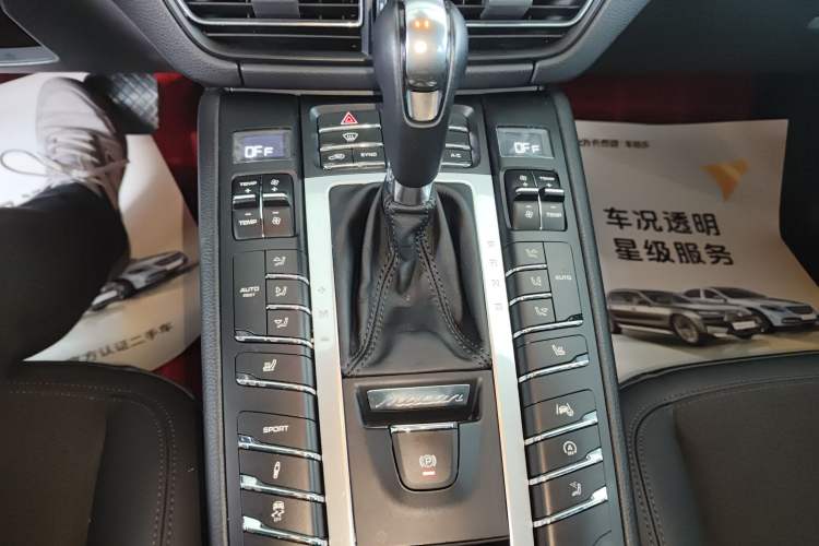 Used Porsche Macan 2020 Macan 2.0T
