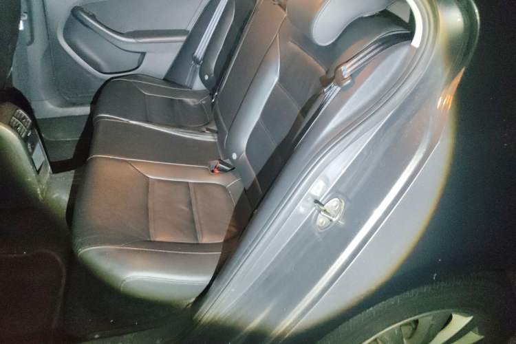 Used Volkswagen Sagitar 2014 Revised Version 1.4TSI Automatic Luxury Edition
