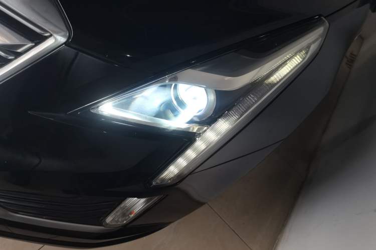 Used Cadillac XT5 2018 25T Luxury Model