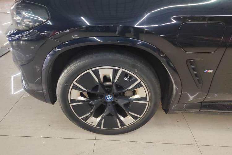 Used BMW iX3 2022 Leading Type
