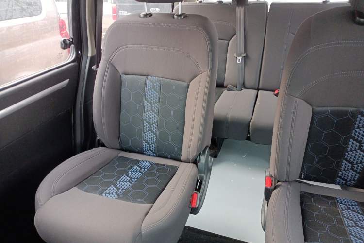 Used FORTHING Lingzhi 2023 M5L 1.6L Comfort Edition 7-Seater
