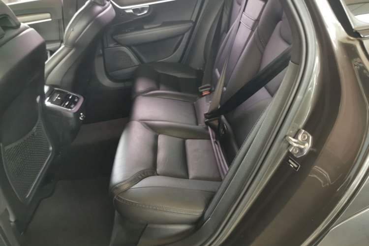 Used Volvo V90 2019 Cross Country T5 AWD Smart Range Version China V Standard
