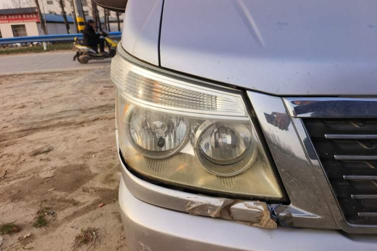 Used Soueast Delica 2008 2.0L Economy Version Right Front Headlight