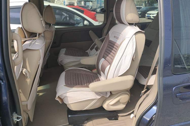 Used Buick GL8 2014 2.4L Comfort Edition