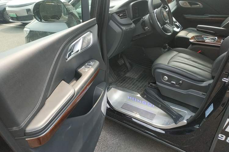 Used Hongqi HQ9 PHEV 2024 2.0T Four-Wheel Drive Luxury Edition Driver Seat