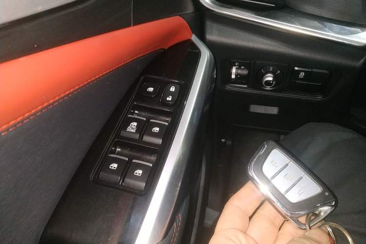 Used SOL X8 2021 300T Manual Panoramic Luxury Edition 6 Seats