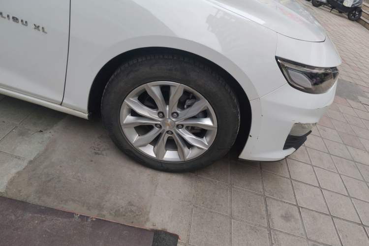 Used Chevrolet Malibu XL 2019 535T CVT Active Version Right Front Wheel Hub