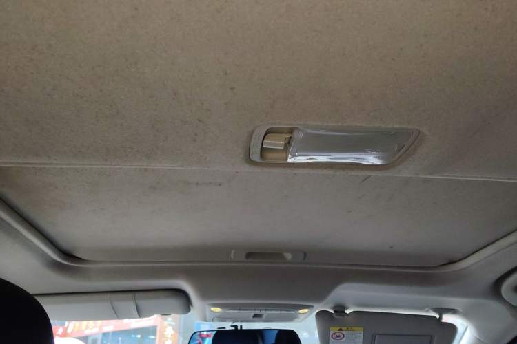 Used Nissan Sylphy 2019 1.6XV CVT Smart Connect Luxury Edition China VI Standard Headliner