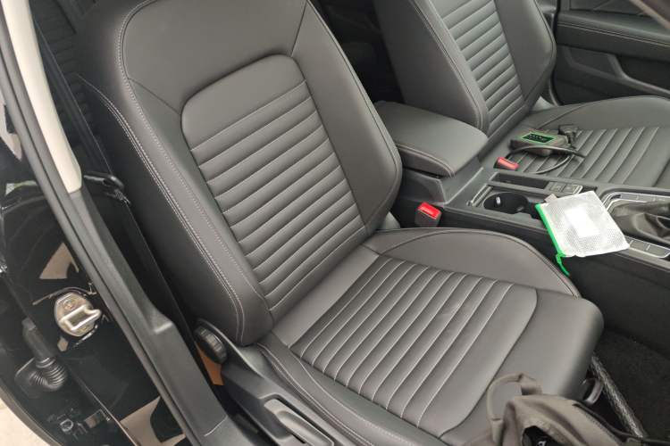 Used Volkswagen Magotan 2025 Zhongxiang Version 280TSI DSG Comfort Edition
