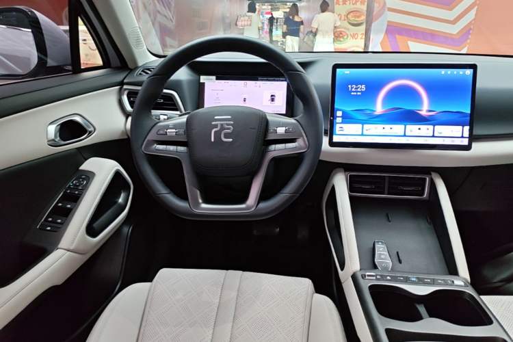 Used BYD Yuan UP 2025 Intelligent Driving Version 401 KM Dynamic Edition