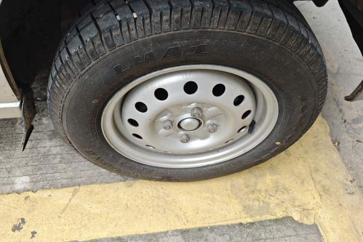 Used Wuling Zhiguang 2020 1.2L Practical Model China VI LSI
