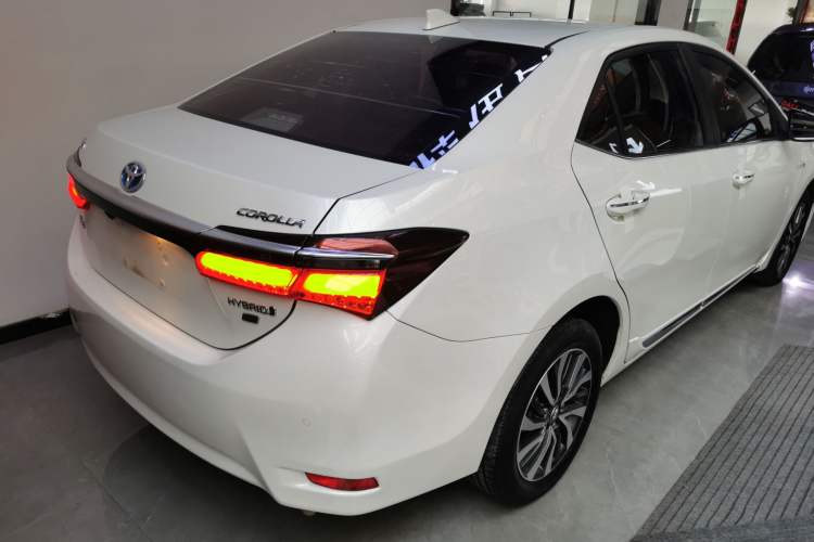 Used Toyota Corolla 2017 Revised Dual-Engine 1.8L E-CVT Elite Edition