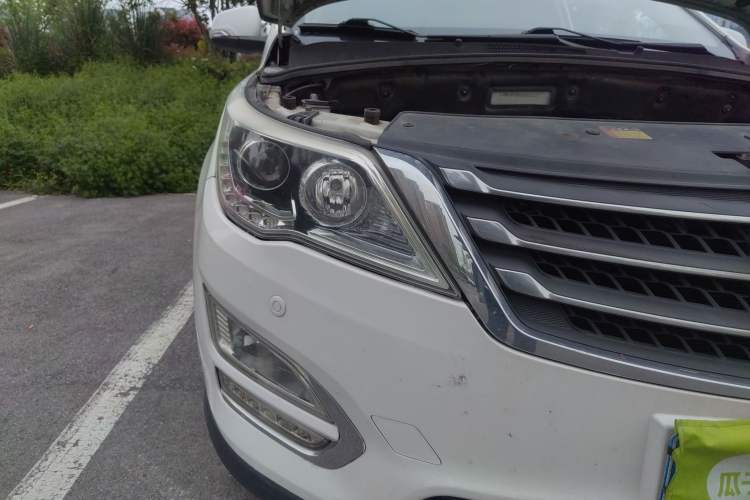 Used Baojun 560 2015 1.8L manual luxury version
