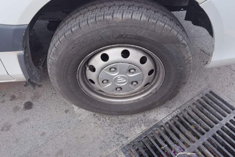 Used Foton Toano 2021 2.0T Manual Tongtu Extended-Wheelbase Mid-Roof 5/6/7-Seater 4F20TC3 Right Front Wheel Hub