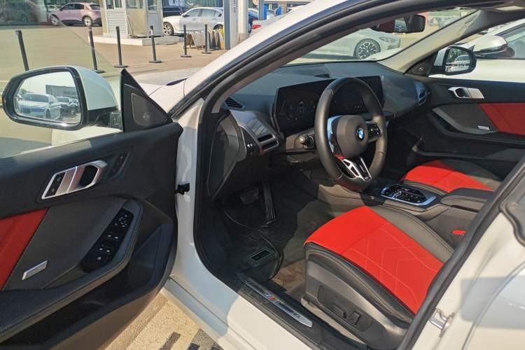 Used BMW 2 Series 2025 225L M Sport Package Driver Seat