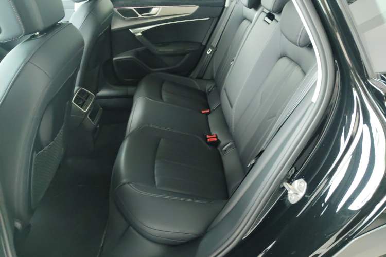 Used Audi A6 2024 allroad quattro 55 TFSI Prestige Off-Road Model