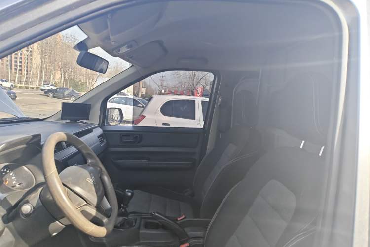 Used Wuling Hongguang PLUS 2019 1.5T Manual Wealthy Version 2 Seats
