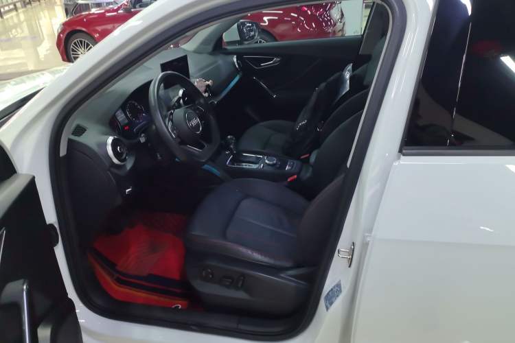 Used Audi Q2L 2022 35 TFSI Progressive Dynamic Edition
