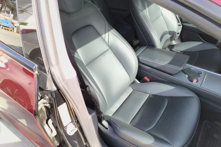 Used Tesla Model 3 2022 Rear-Wheel-Drive Version
