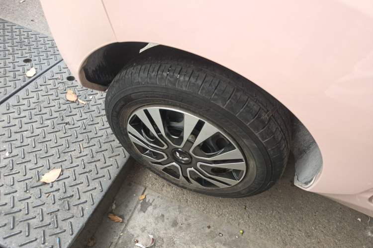 Used Wuling Hongguang MINIEV 2021 Macaron Premium Model – Lithium-NMC
