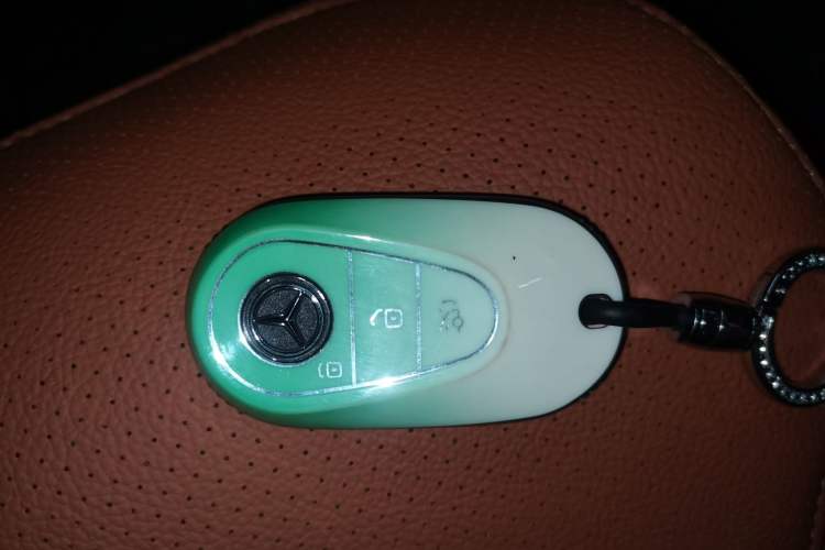 Used Mercedes-Benz GLC 2025 GLC 300 L 4MATIC Dynamic Model 5 Seats
