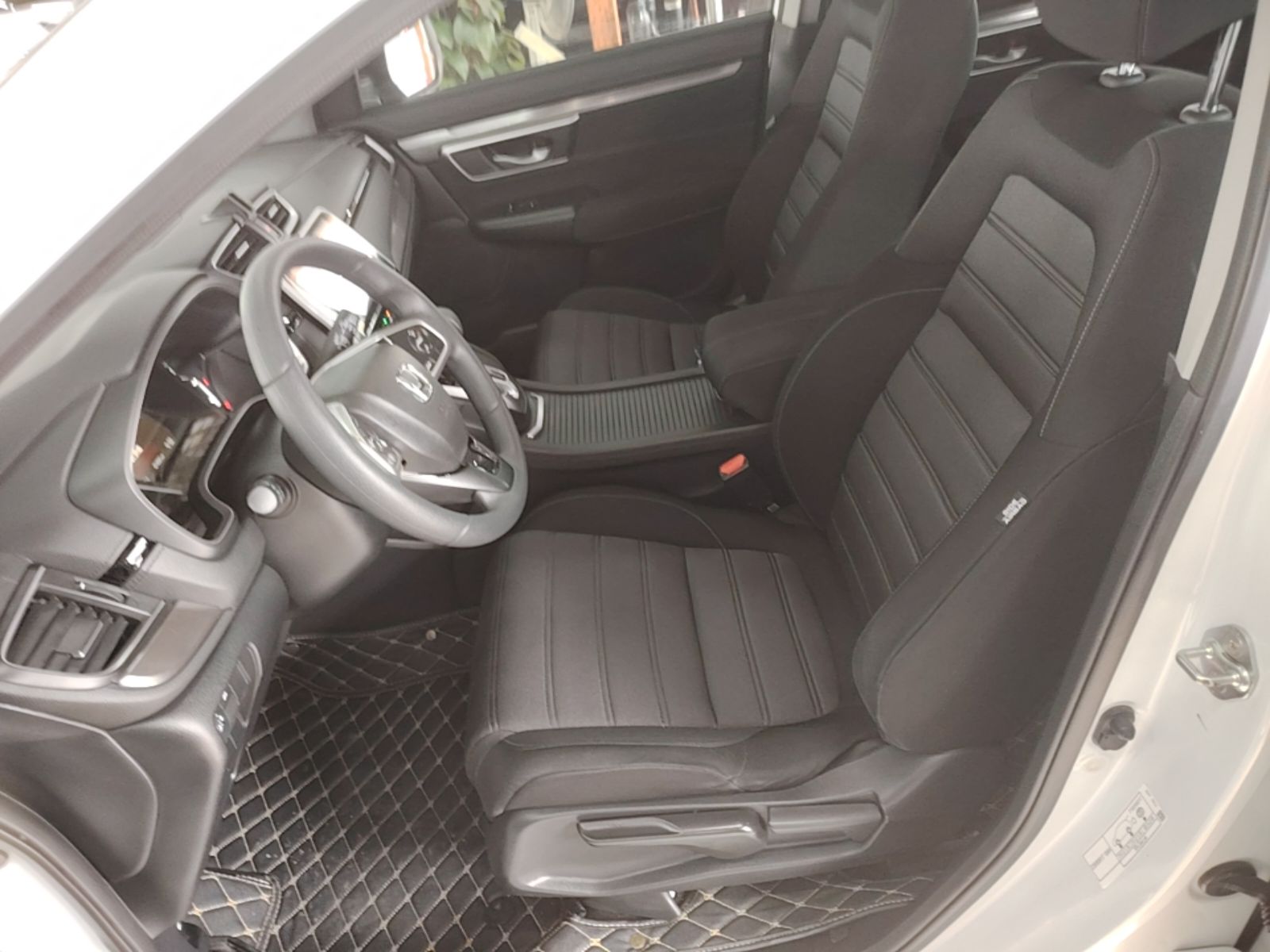 Vordere Reihe im Auto