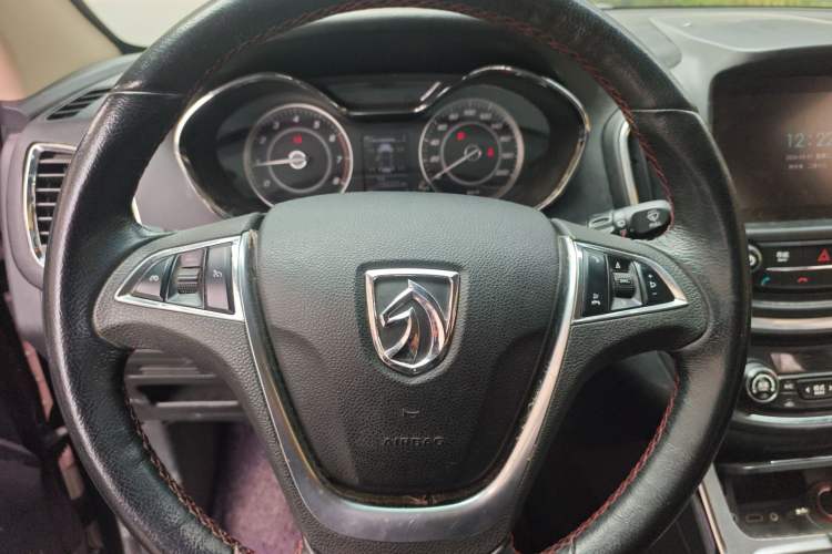 Used Baojun 560 2016 1.5T Manual Luxury Model
