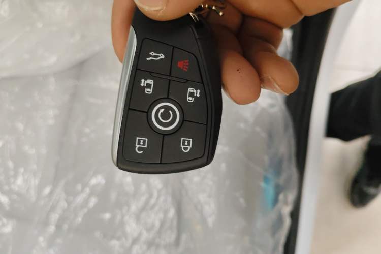 Used Buick GL8 New Energy 2024 Lu Zun Deluxe Edition 7-Seater
