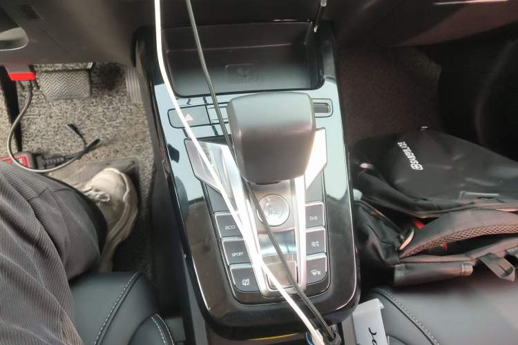 Used BYD Yuan New Energy 2019 EV535 Smart Connect Trendsetting Model Gear Lever