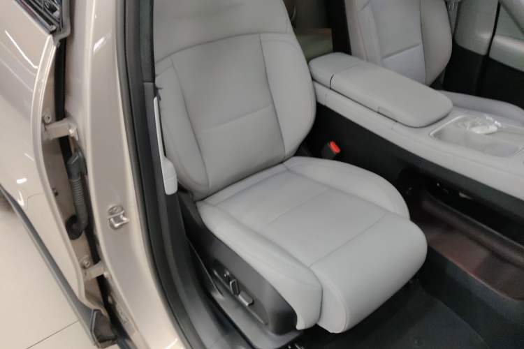 Used Nio ES6 2023 75 kWh
