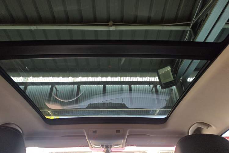 Used Volkswagen Tayron 2020 330TSI Two-Wheel Drive Luxury Smart Connectivity Version