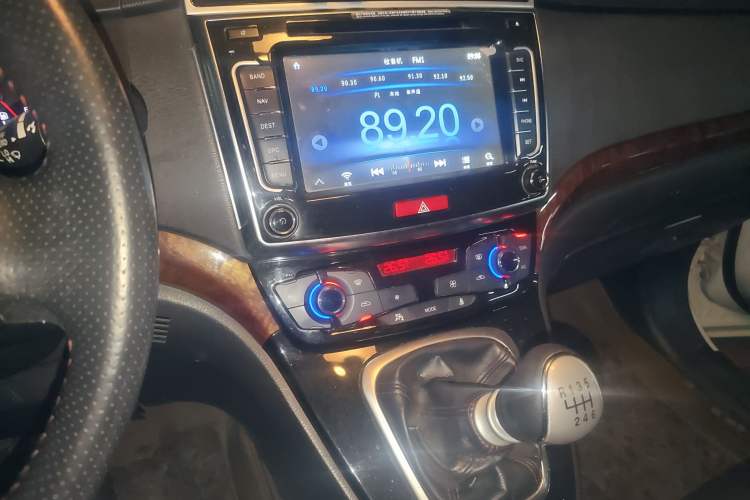 Used Haval H6 2014 Sport Version 1.5T Manual Two-Wheel Drive Elite Edition
